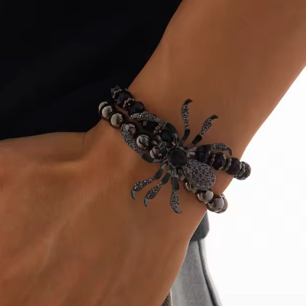 Halloween gothic party adjustable Black Beaded Spider Bracelet - Picture 5 of 9